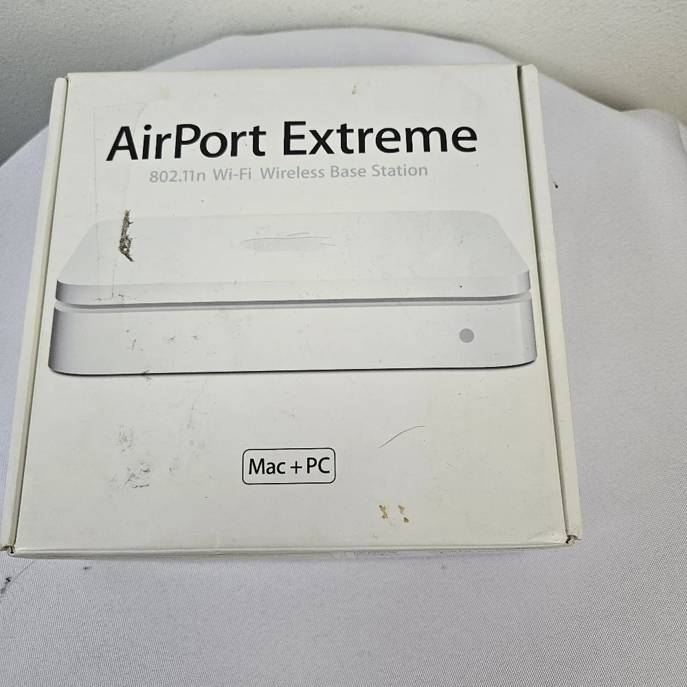 Apple AirPort Extreme MA073LL/A A1143 802.11n Wi-Fi Wireless Base Station